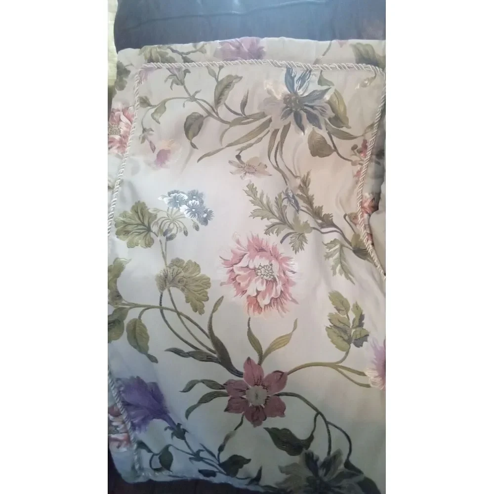 Croscill Throw Pillow Floral Embroidered Accent‎ Pillow Decorative 17x17